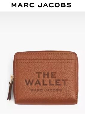 Marc Jacobs Leather Mini Compact Wallet in Argan Oil NWT $158